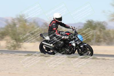 media/Dec-01-2025-Moto Forza (Mon) [[2daa91e15f]]/3-Beginner Group/Session 2 (Turn 7 Inside Pans)/